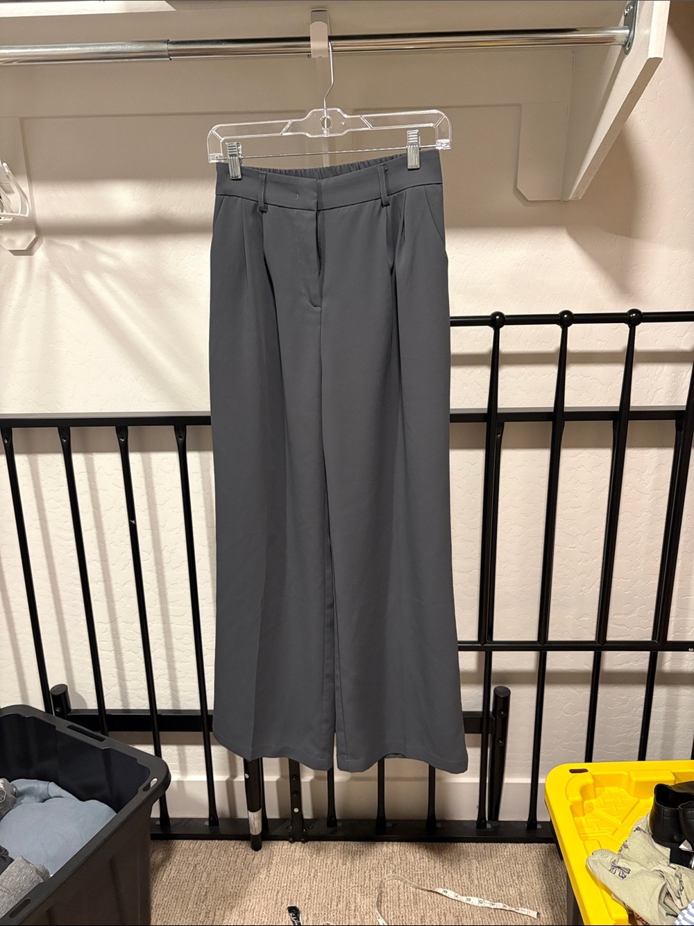High-Waist Wide Leg Trousers in Slate Gray